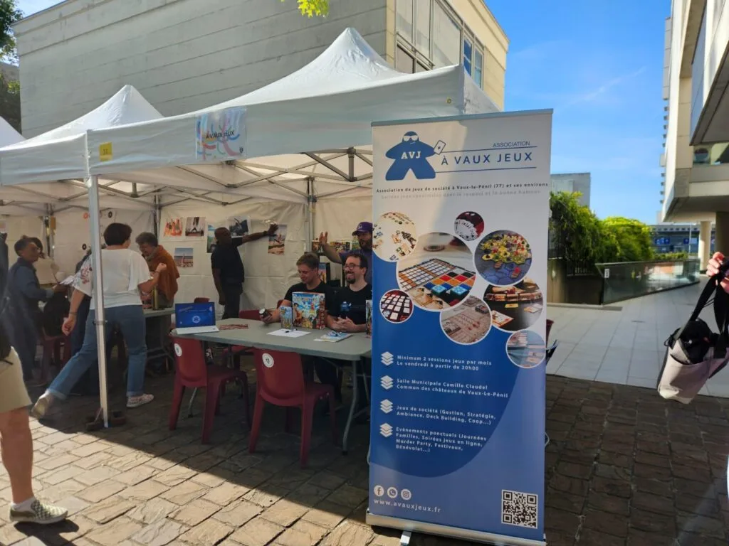 Stand À VAUX JEUX au Forum des associations de Melun